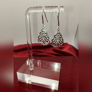 Beautiful Vintage Marked 925 Filigree Tree-shaped Earrings.